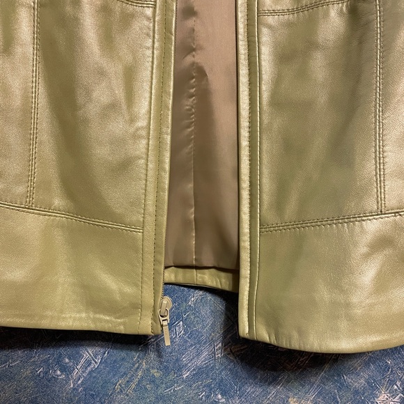 Revue Green Leather Jacket 10 - Picture 3 of 9